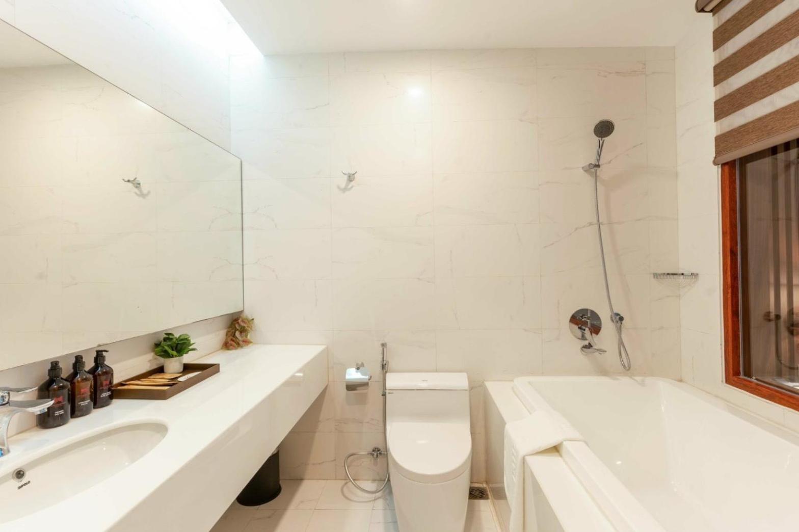 Mt Collection Hotel Ninh Binh Exterior photo